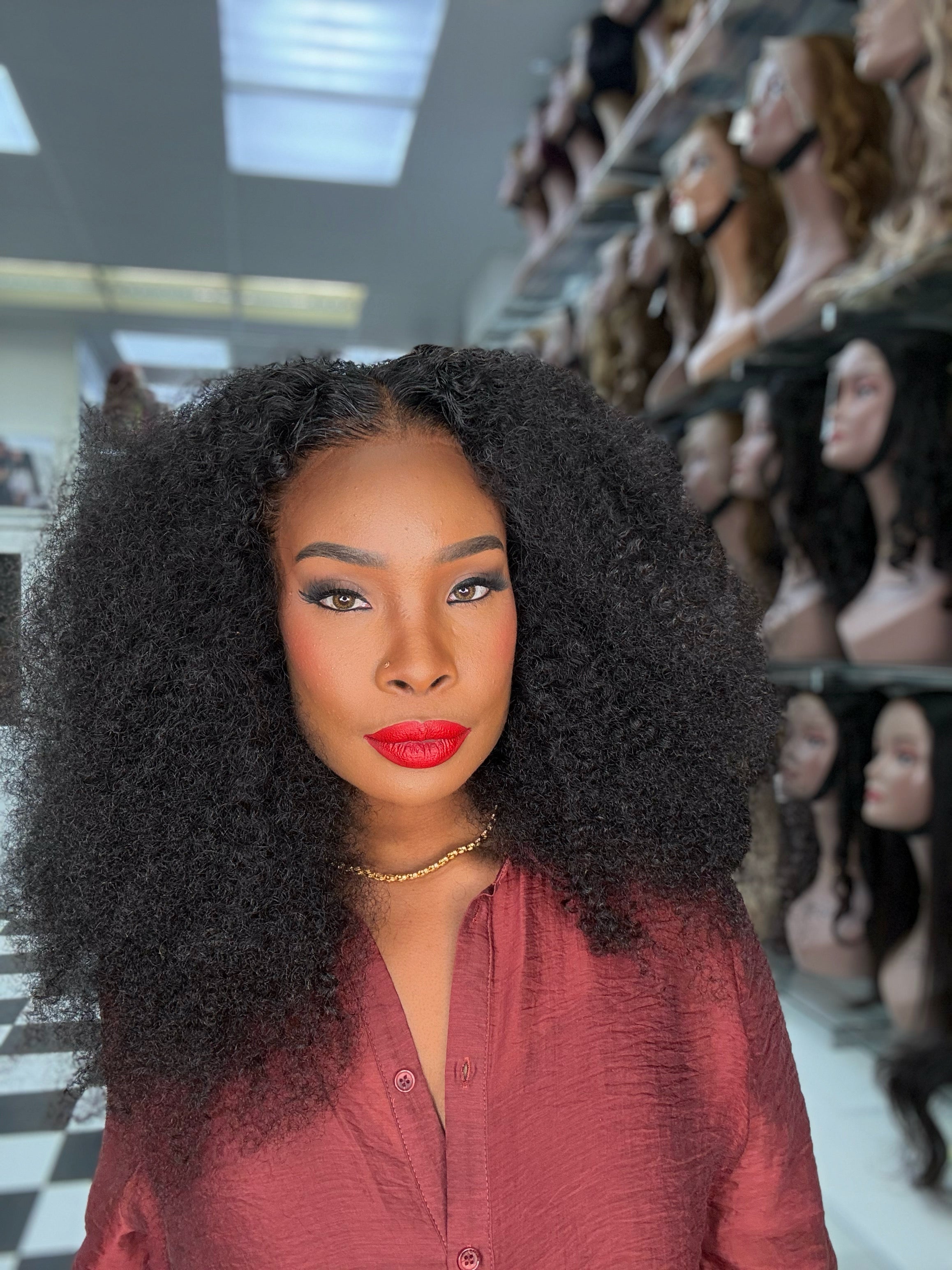 KINKY CURLY