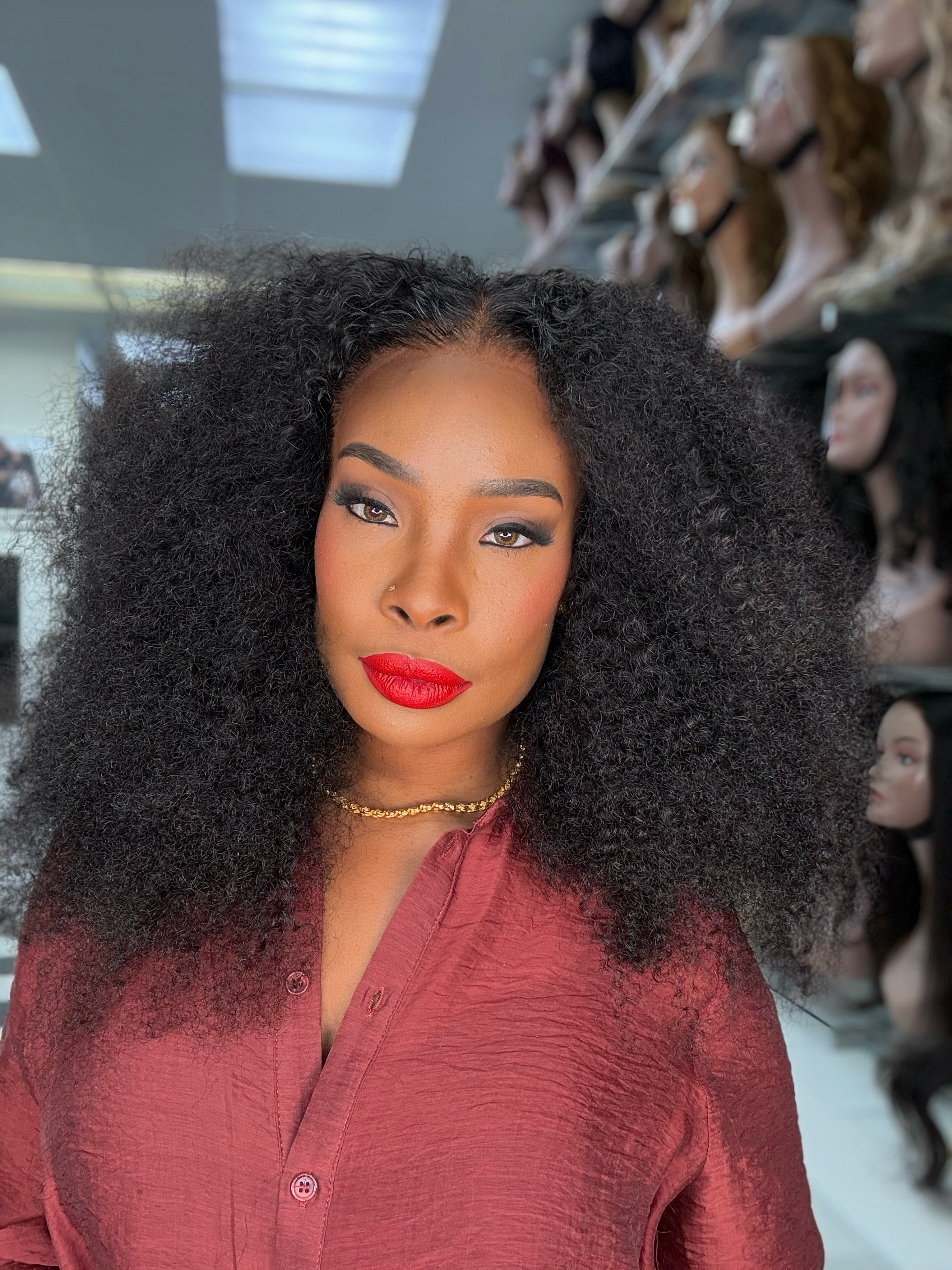 KINKY CURLY
