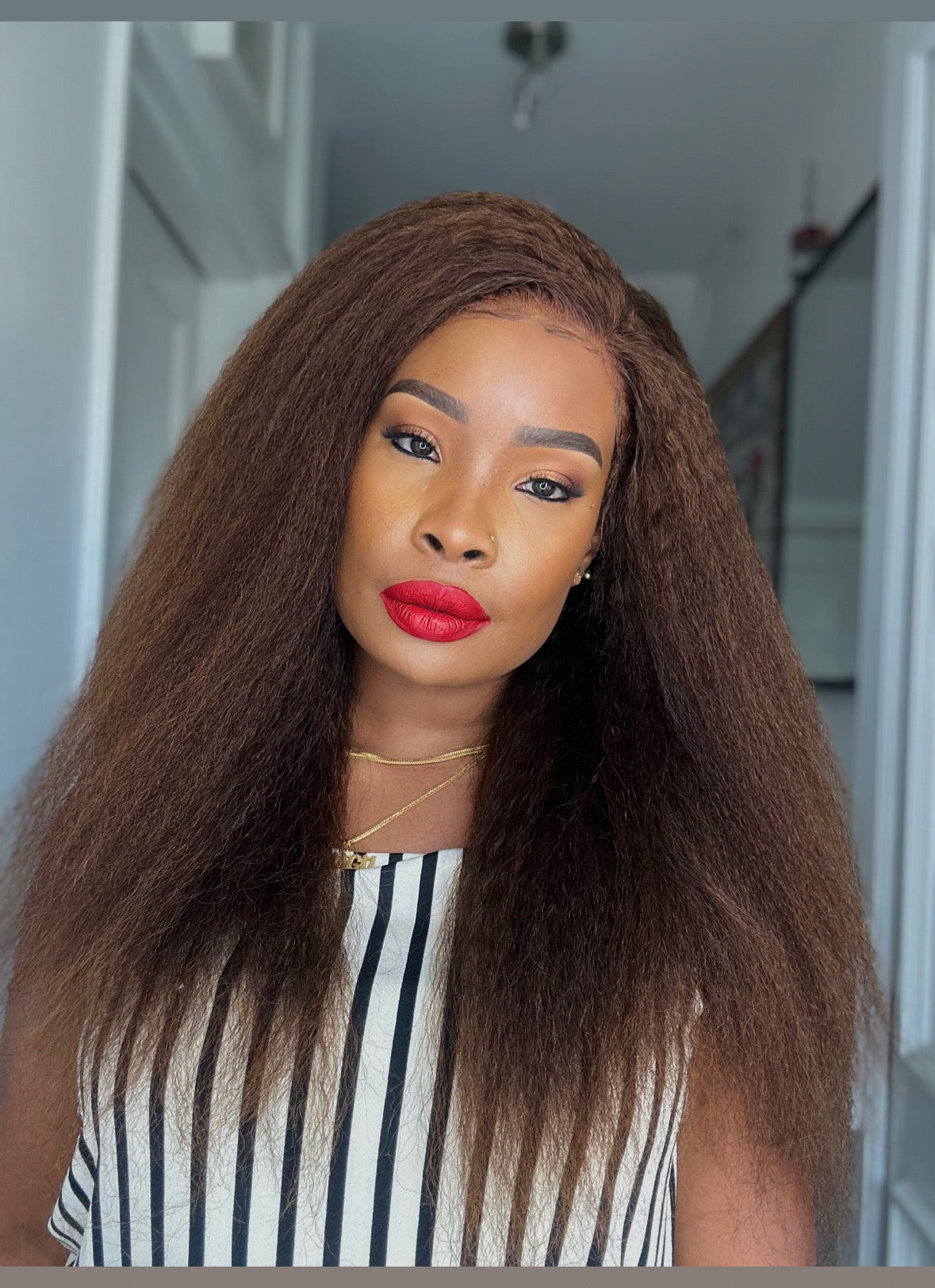 CHESTNUT KINKY STRAIGHT