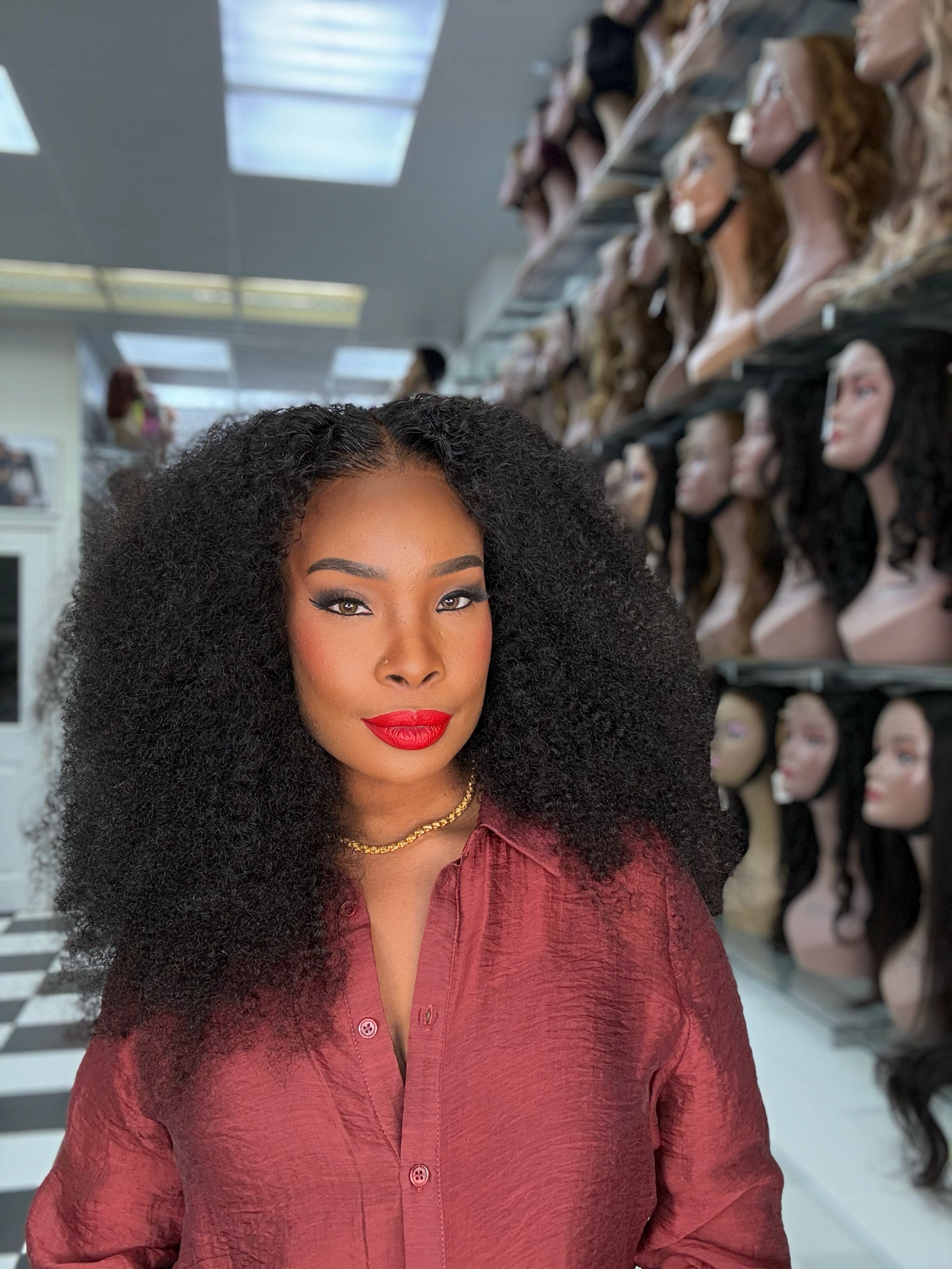 KINKY CURLY