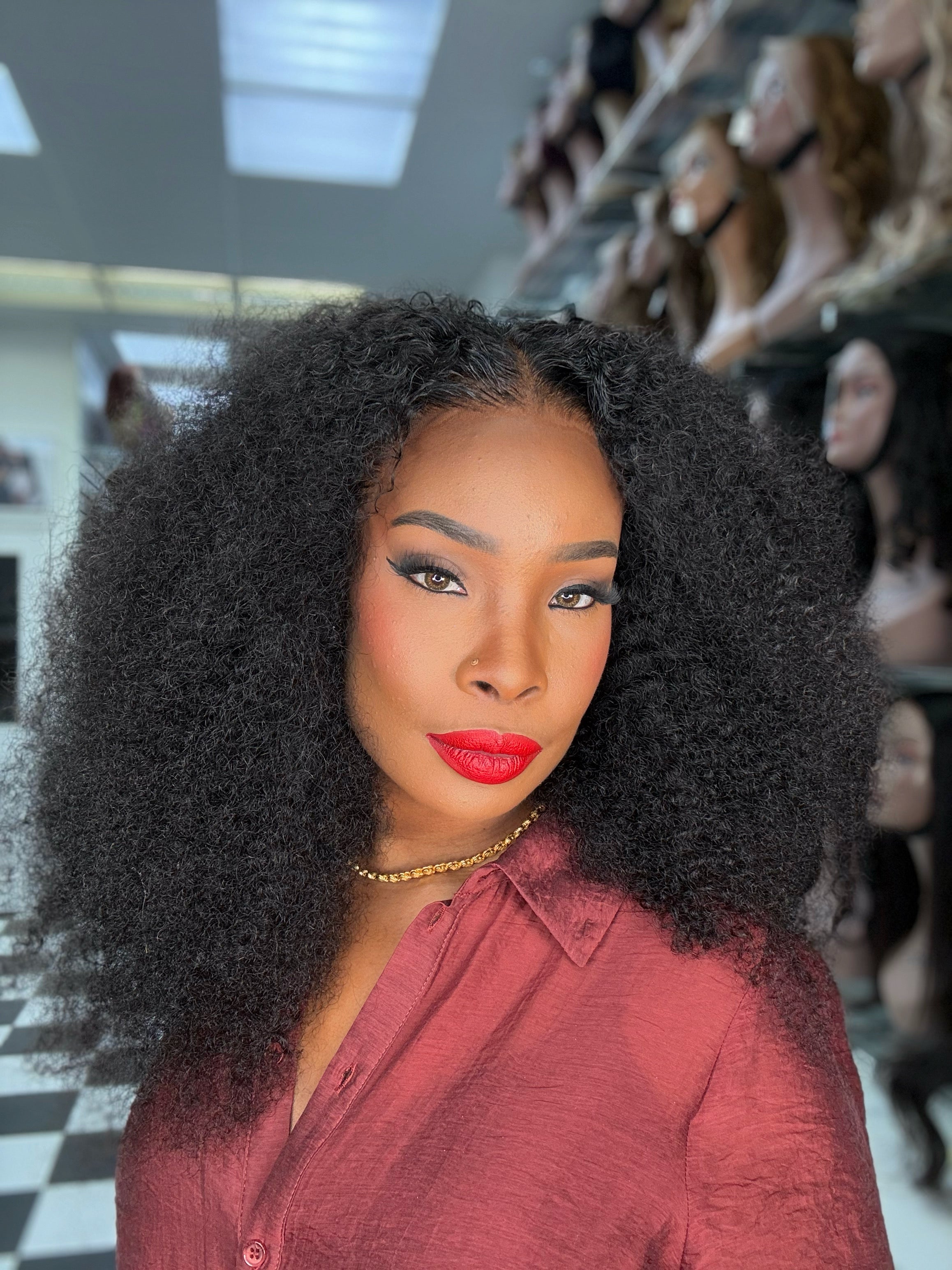 KINKY CURLY